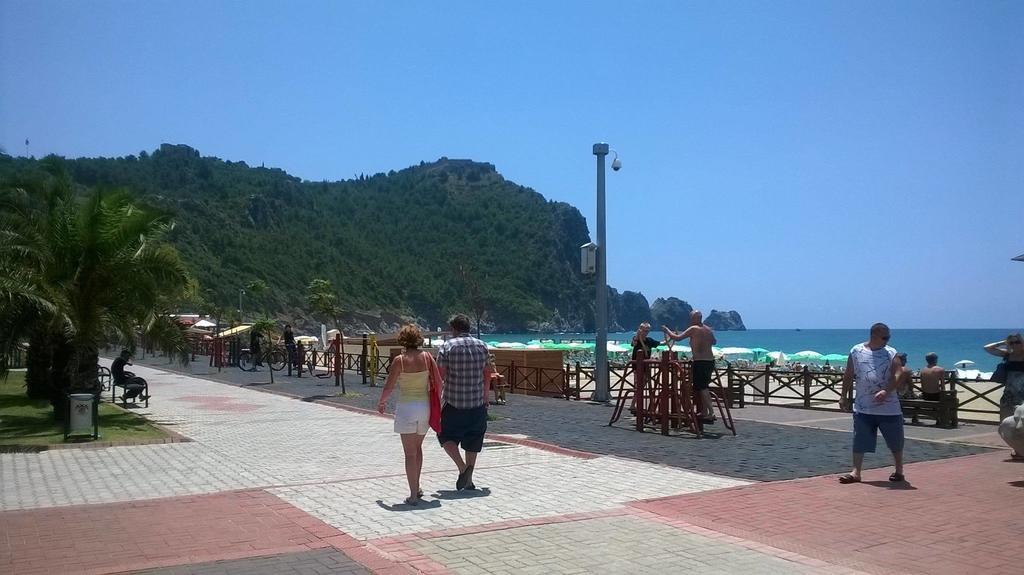 Alanya Demir Hotel ภายนอก รูปภาพ
