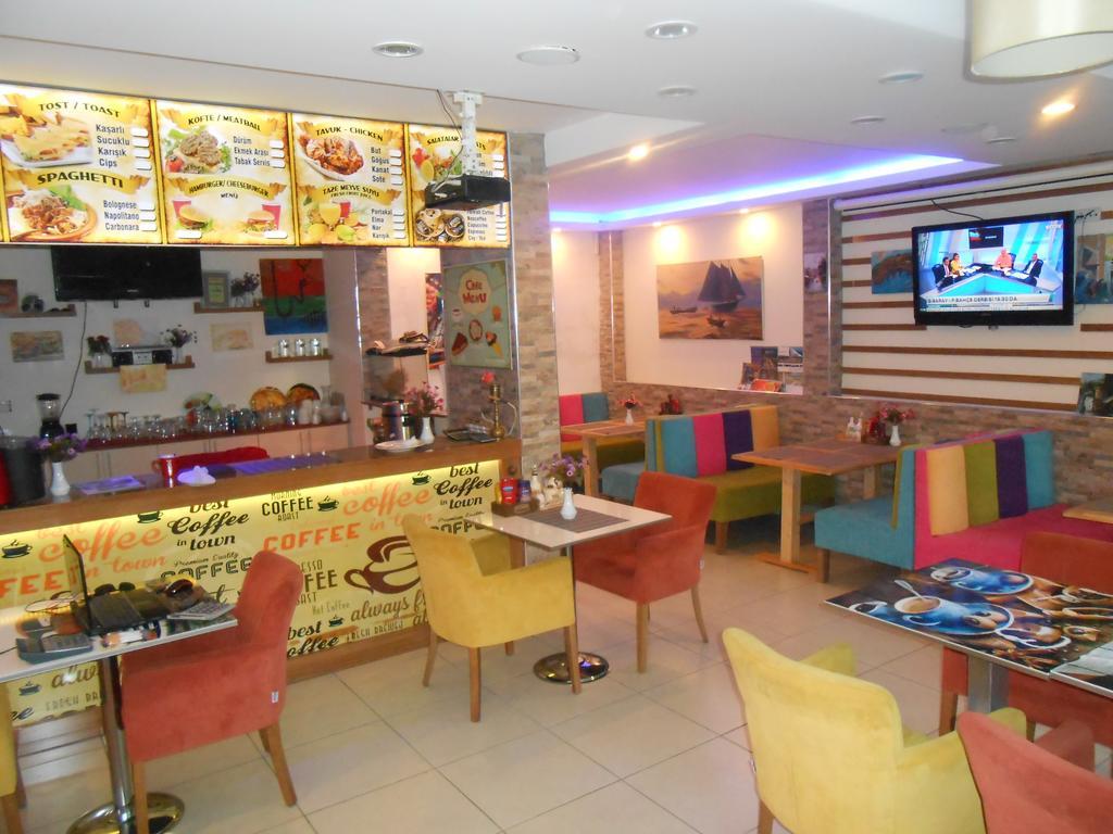 Alanya Demir Hotel ภายนอก รูปภาพ