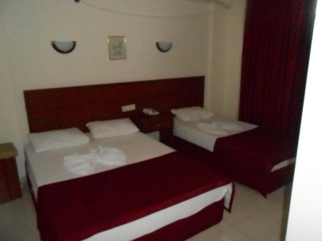 Alanya Demir Hotel ภายนอก รูปภาพ